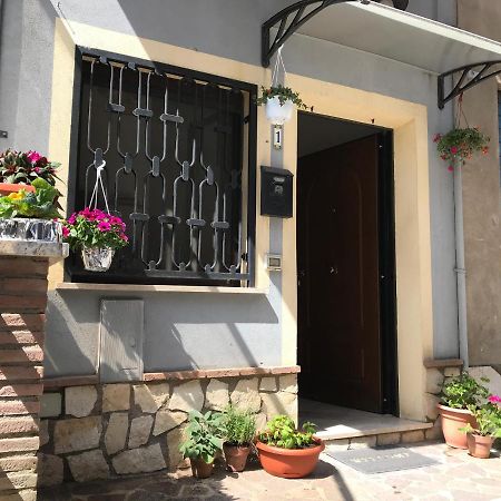 Casetta Porta Riore - Sonnino Casa Vacanze エクステリア 写真